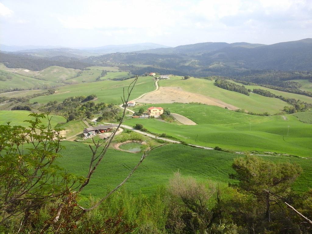 Agriturismo Santa Bruna โวลแตร์รา ภายนอก รูปภาพ